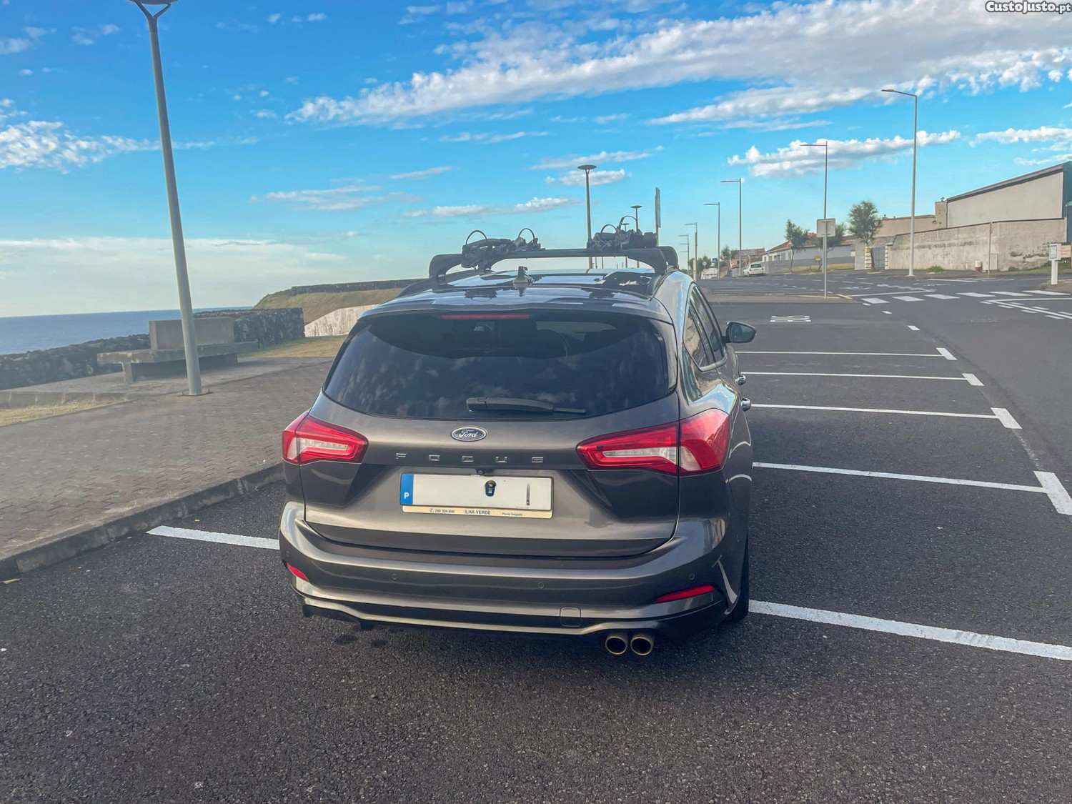 Ford Focus ST Line — photo 4