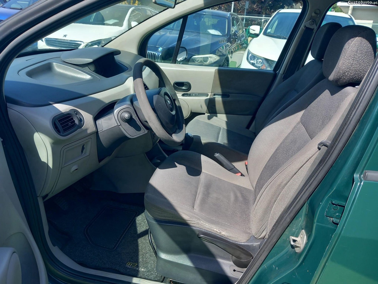 Renault Modus 1.2 Confort — fotografia 14