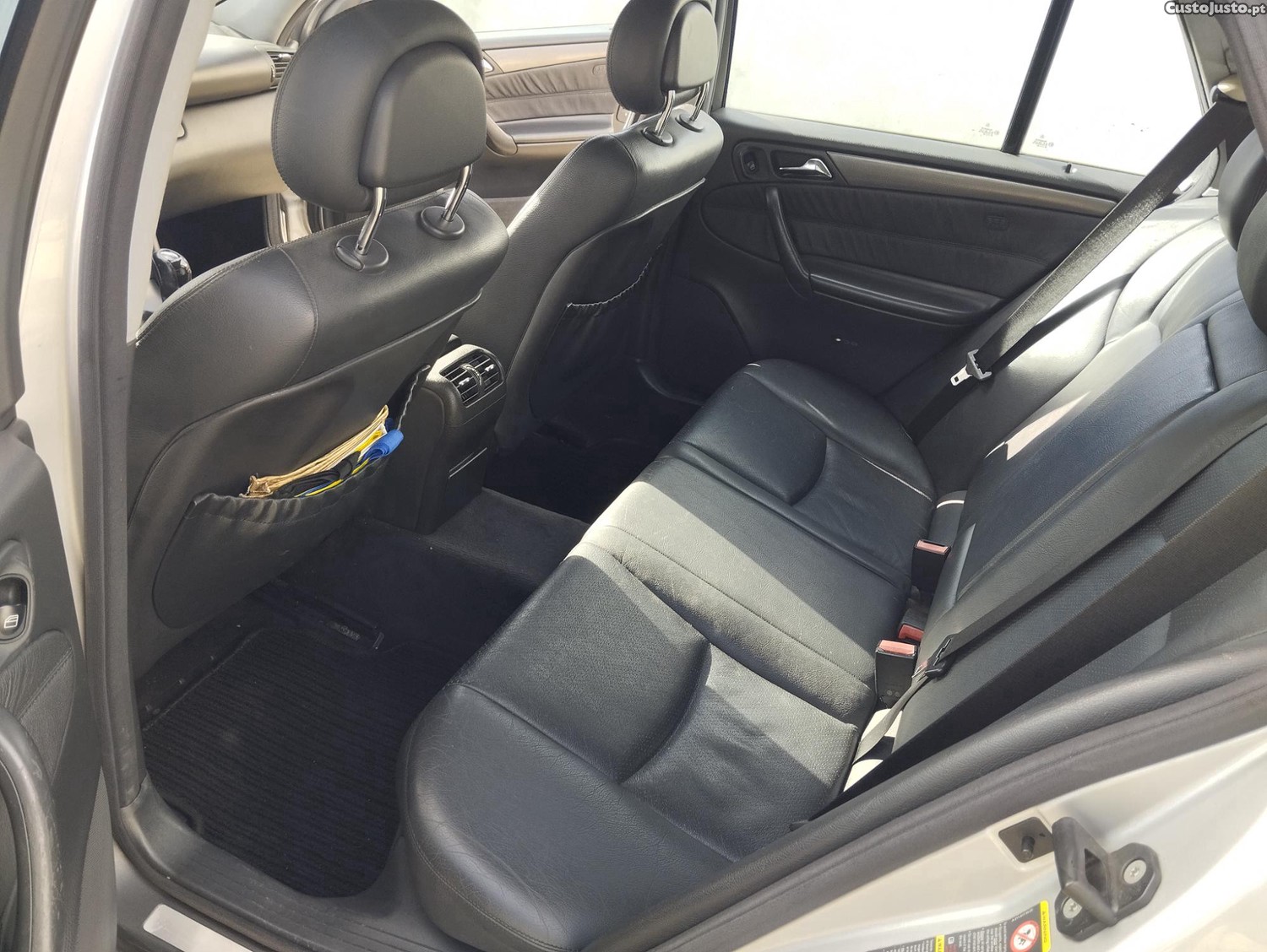 Mercedes-Benz C 220 Elegance — fotografia 4
