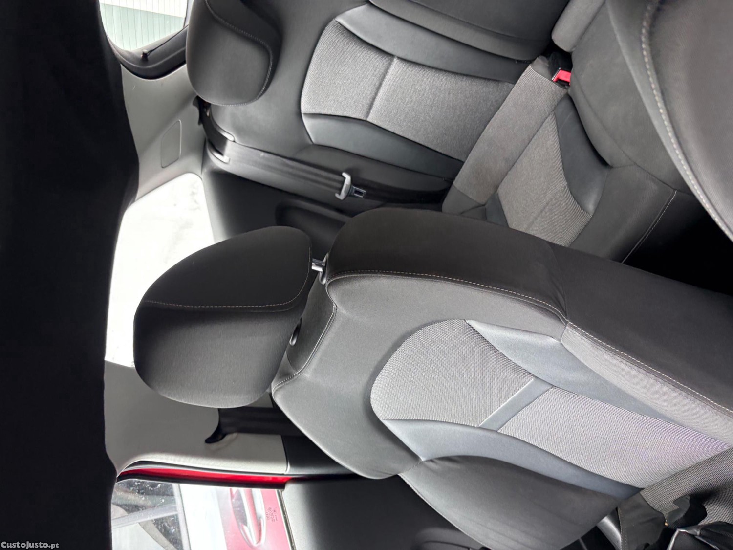 Audi A1 Attraction - 11 foto 4