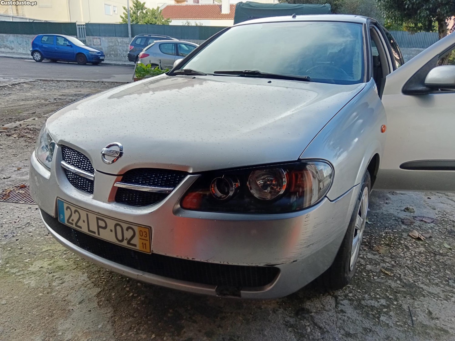 Nissan Almera 1.5i - 03 foto 2
