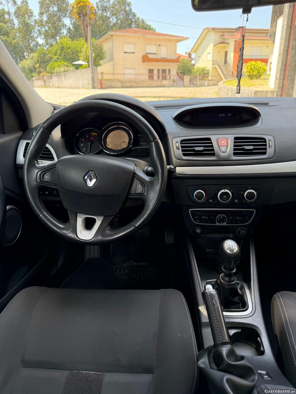 Renault Mégane III 1.5 dci 105cv — fotografia 10