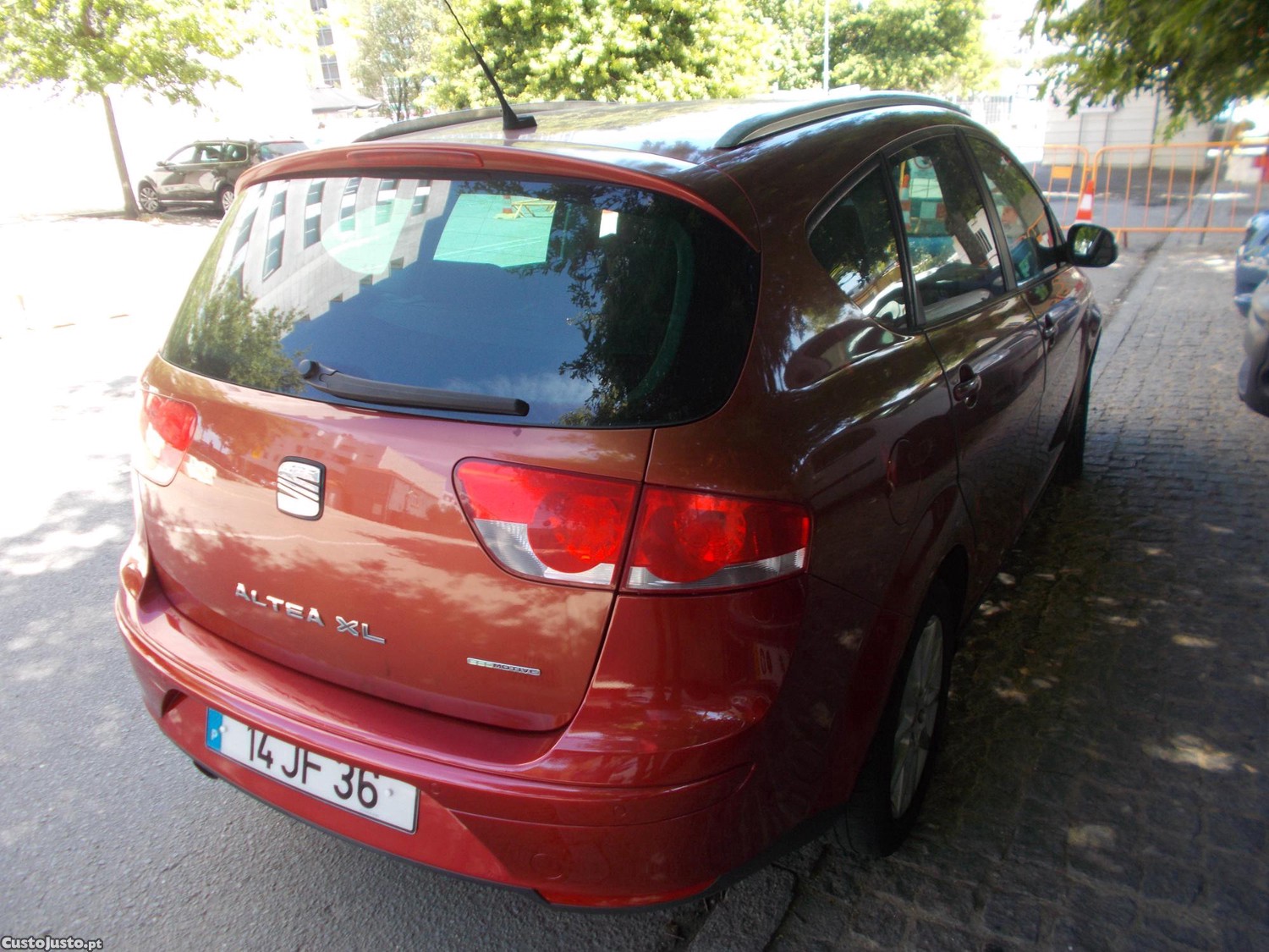 SEAT Altea 1.6 TDI xl bom estado muitos extras — fotografia 6