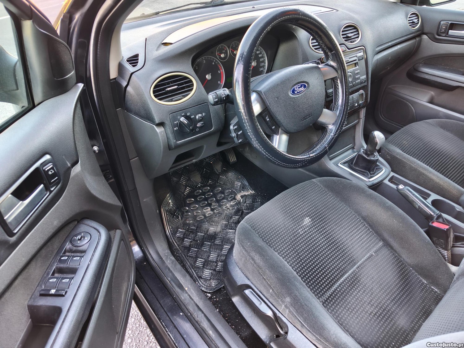 Ford Focus 1.6 tdci 5lugares - 06 foto 5