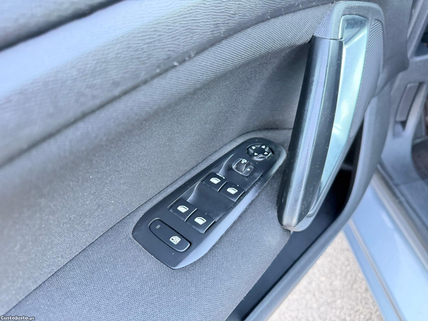 Peugeot 308 1.6 e-HDi Allure — fotografia 7