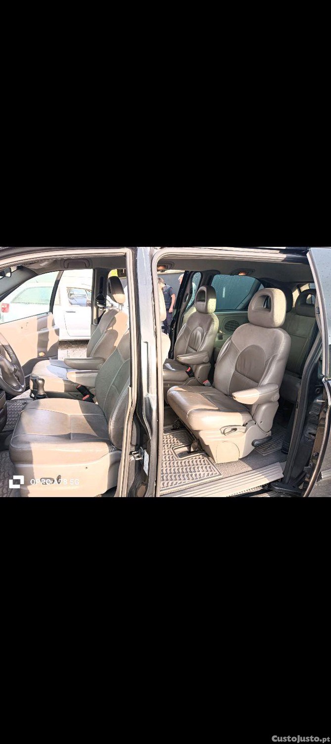 Chrysler Voyager 2.5 crd — fotografia 6