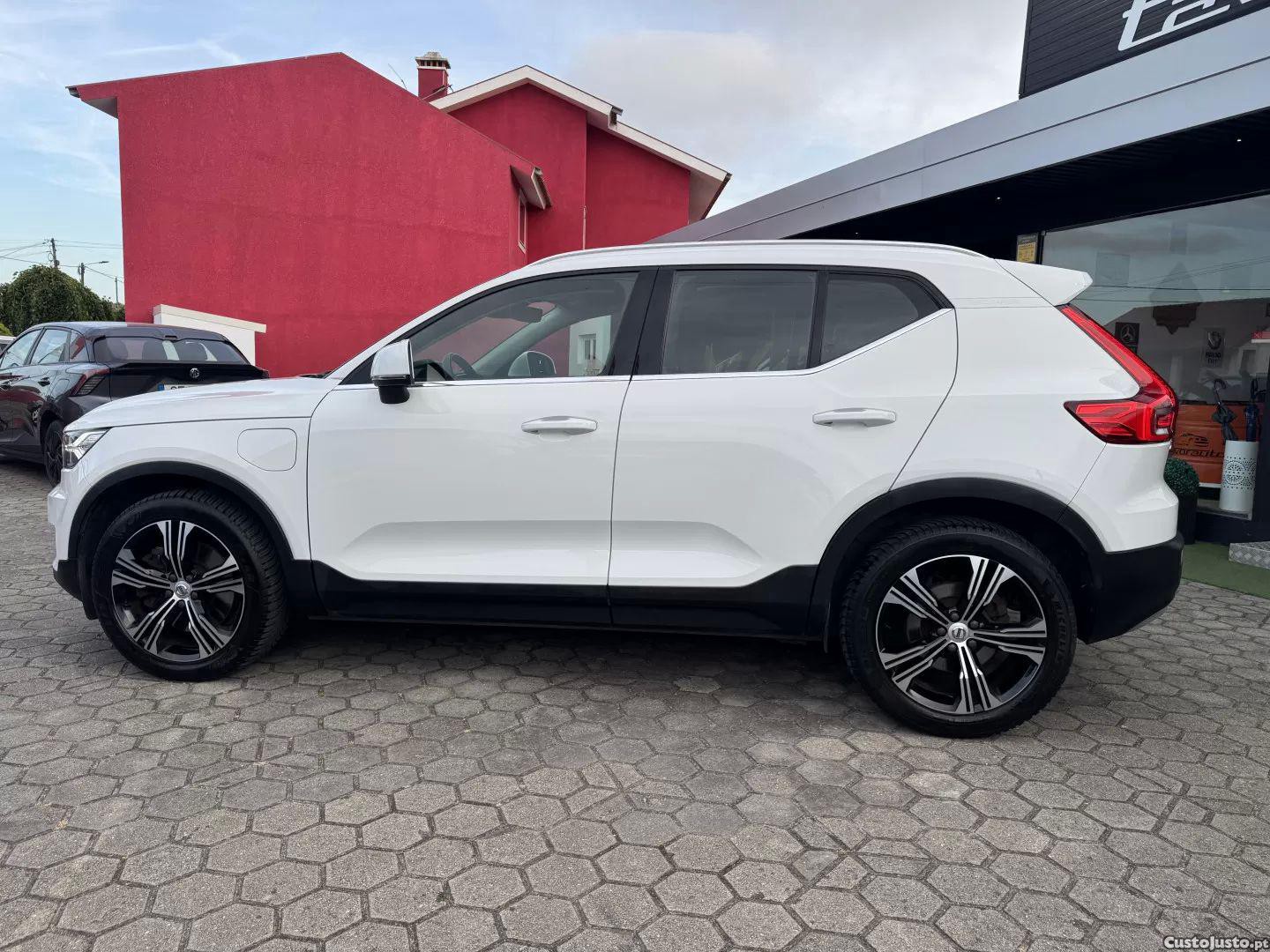 Volvo XC 40 1.5 t4 phev core — fotografia 28