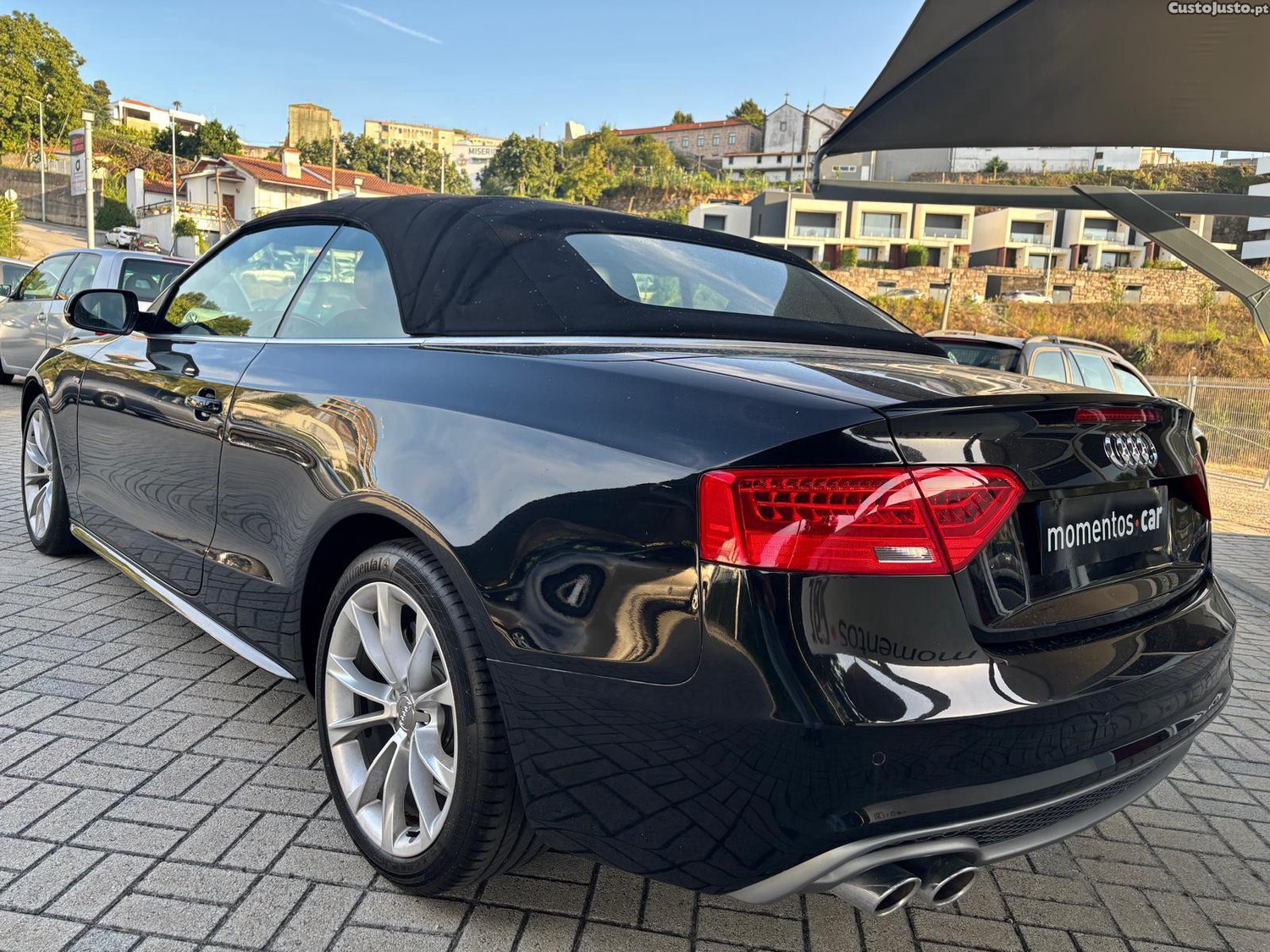 Audi A5 Cabrio 2.0 TDi S-line — photo 2