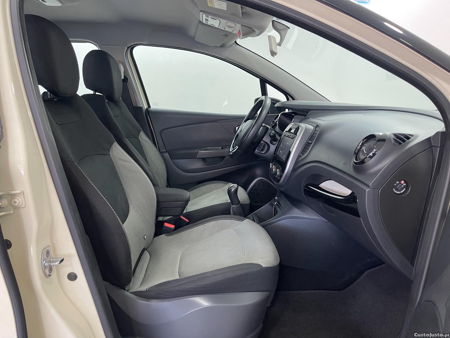 Renault Captur 1.5DCI — photo 5