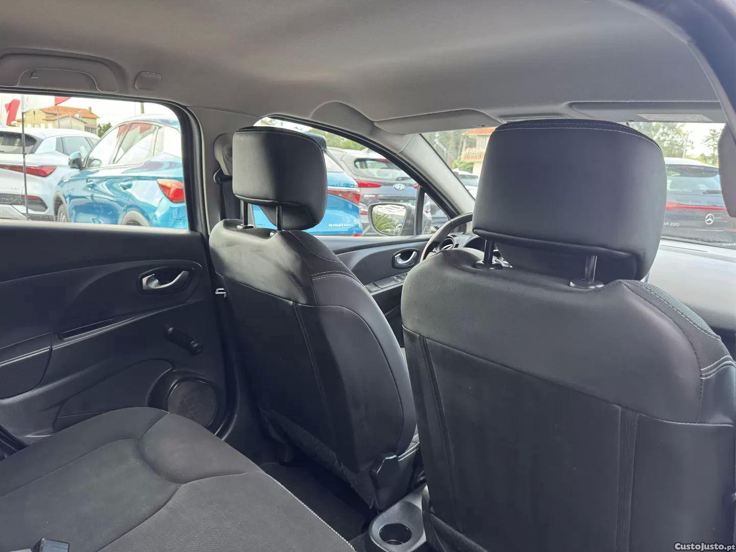 Renault Clio 1.5 dci limited — fotografia 16