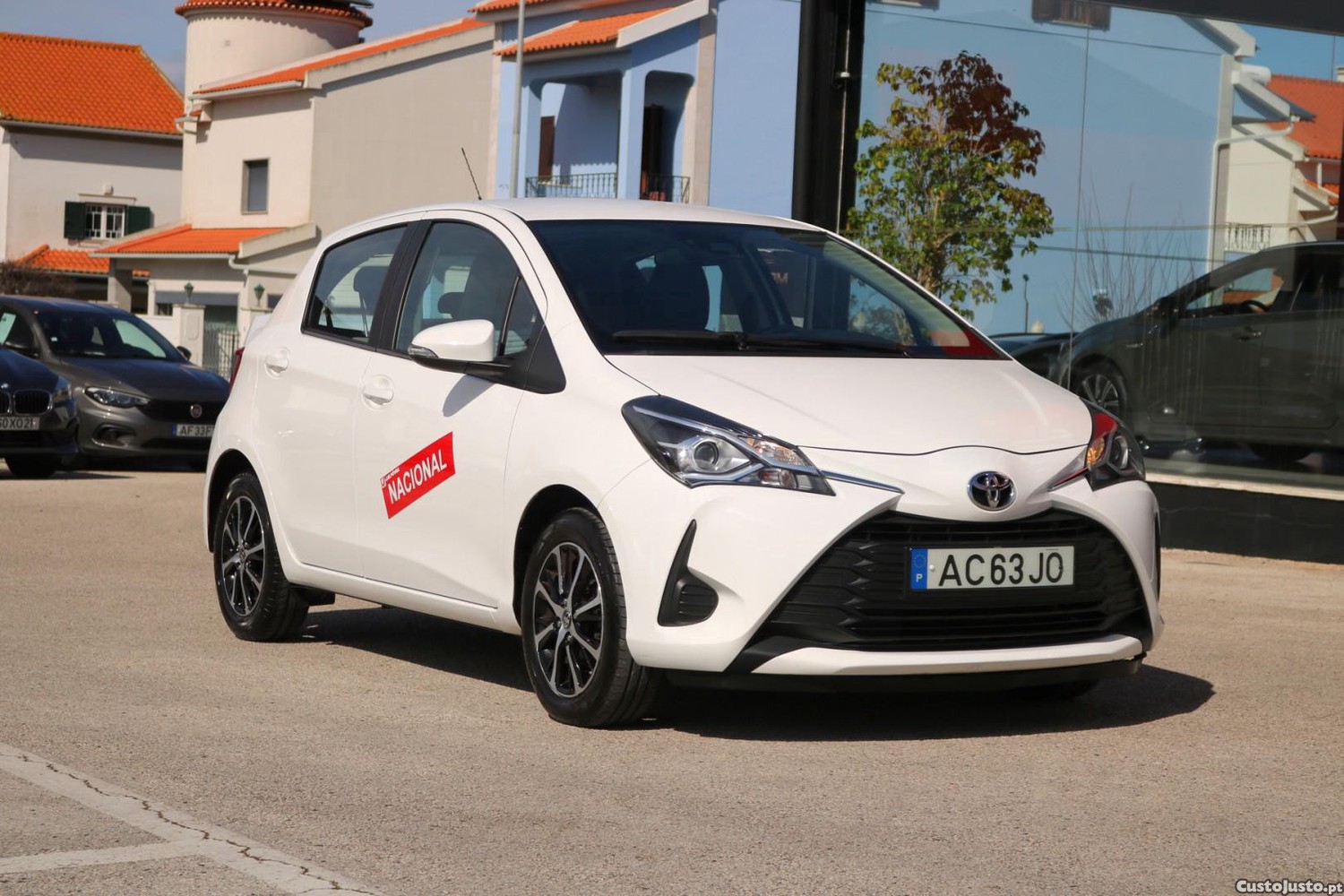 Toyota Yaris 1.0 VVT-i Comfort - 20 — photo 2