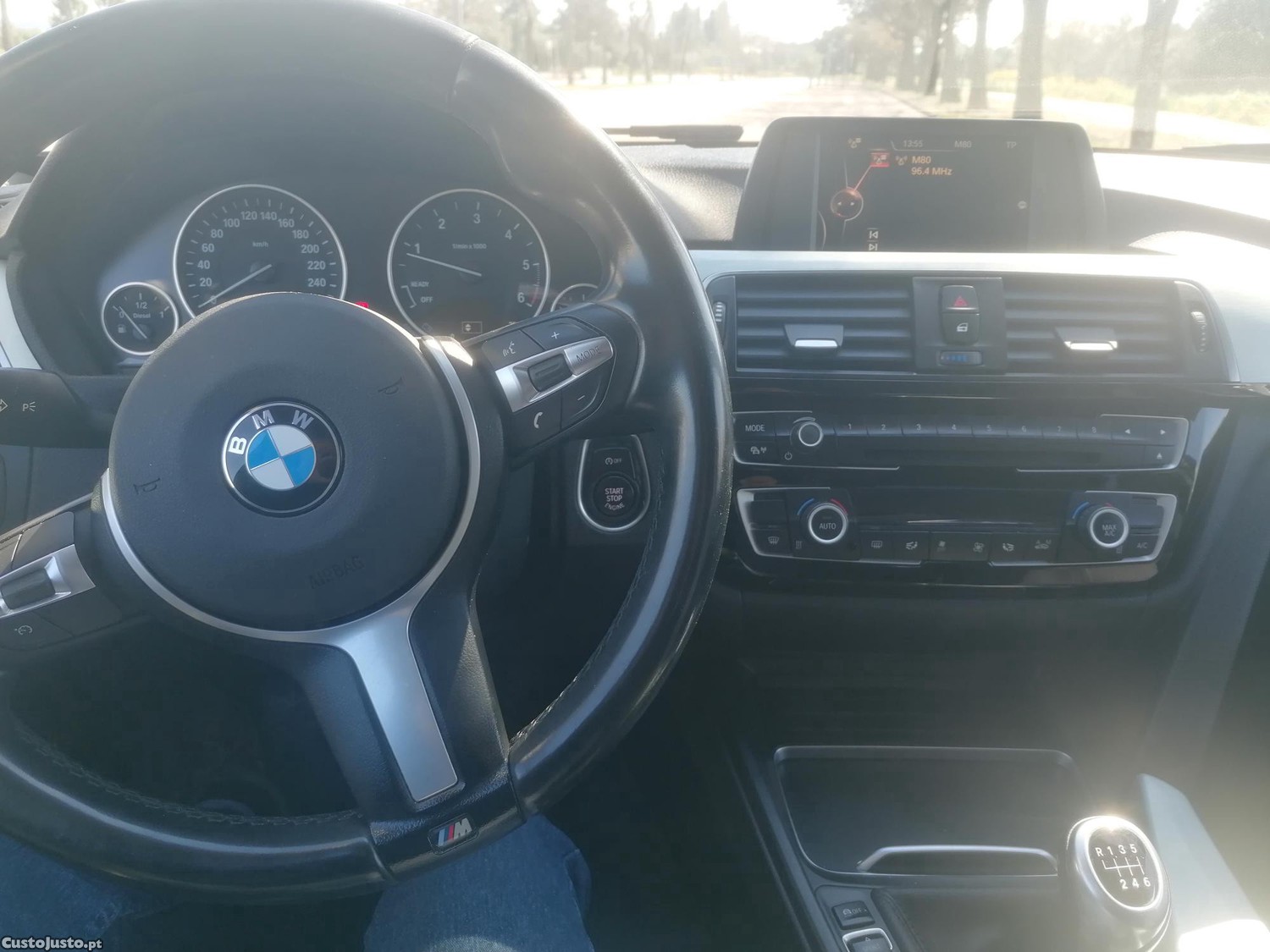 BMW 318 Line Sport — fotografia 7
