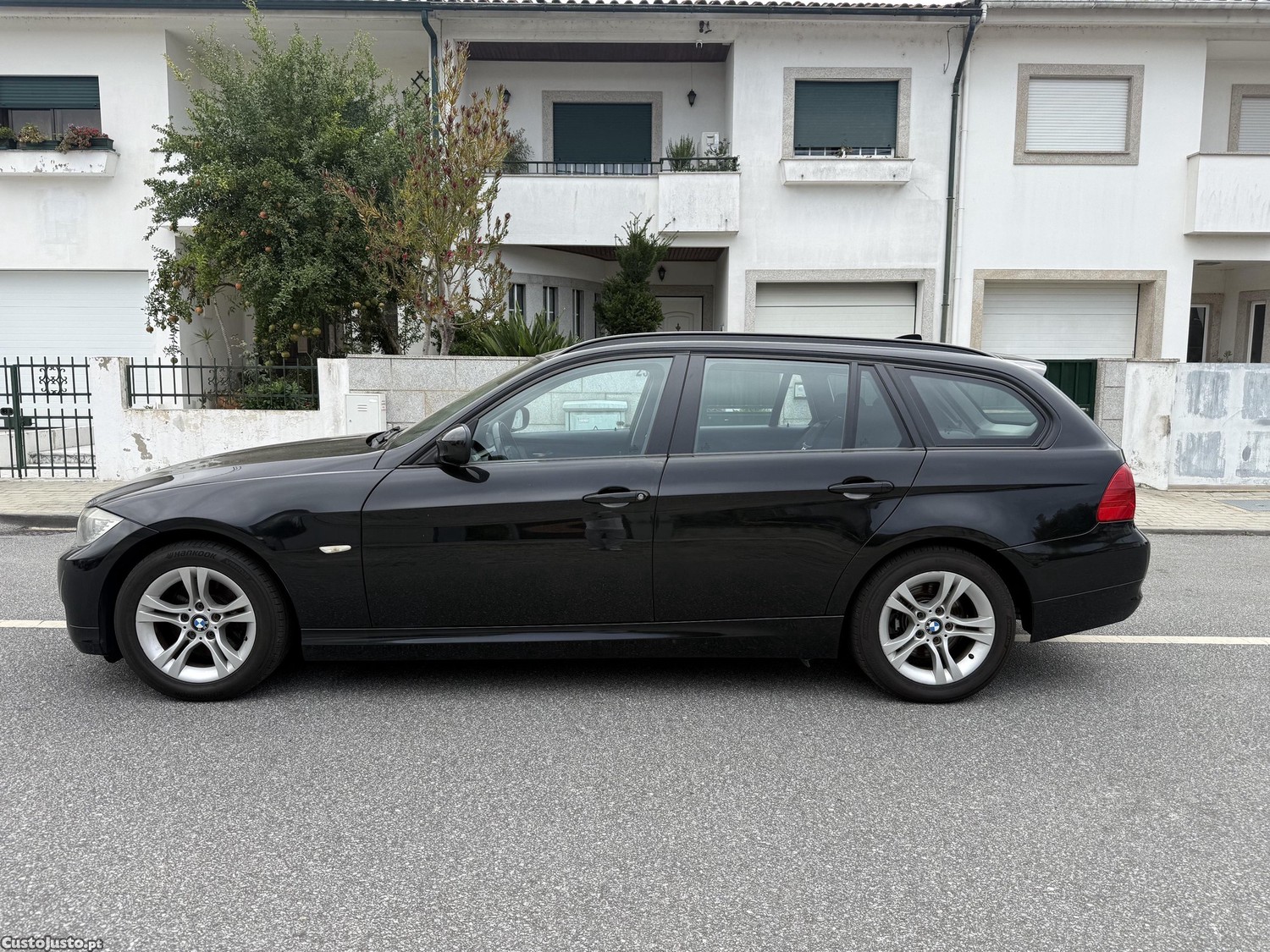BMW 318 D - 11 foto 3
