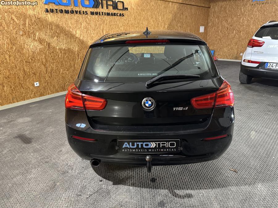 BMW 116 d Line Sport Auto — photo 4