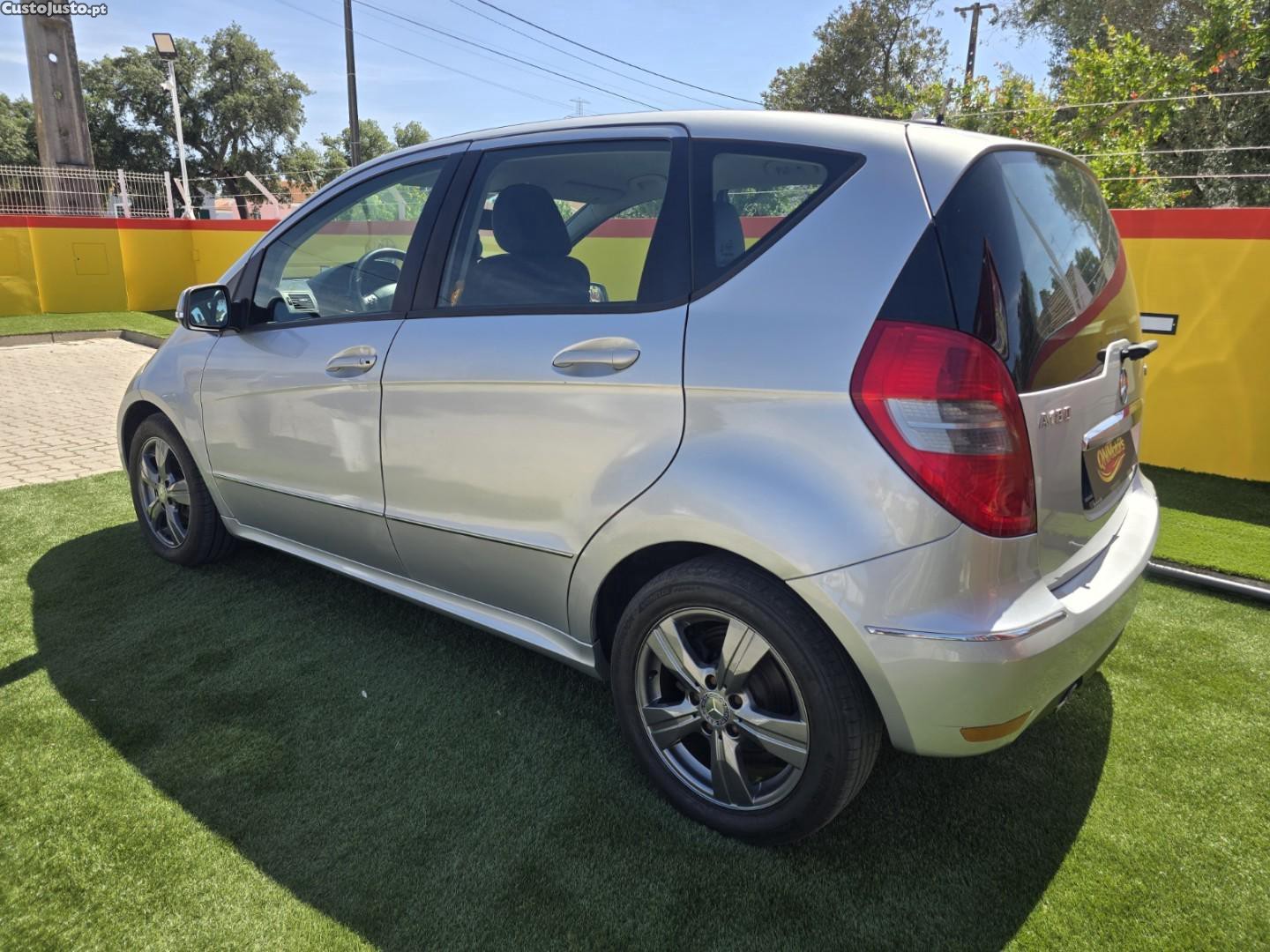 Mercedes-Benz A 180 CDi Avantgarde — fotografia 16