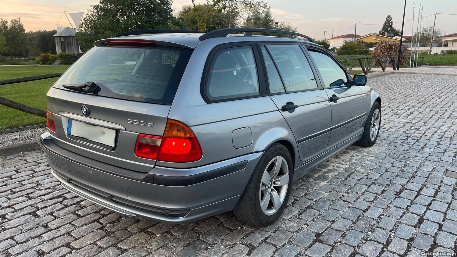 BMW 320 D Touring 150 cv  selo antigo 46 euros — photo 3