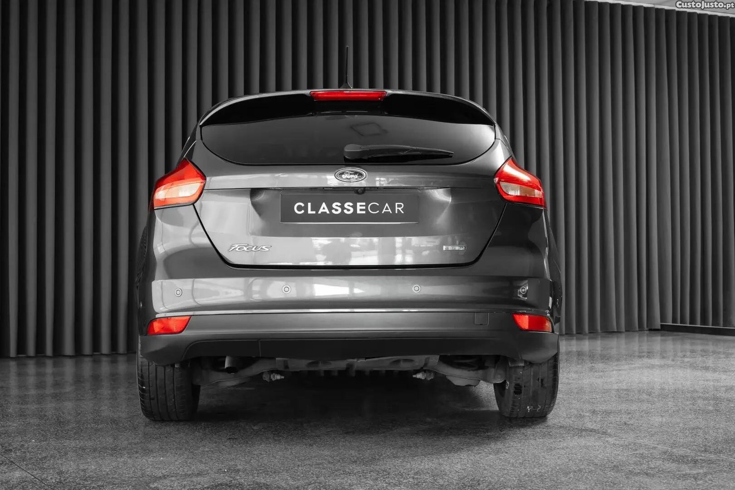 Ford Focus 1.0 EcoBoost S&S TITANIUM - 16 foto 5