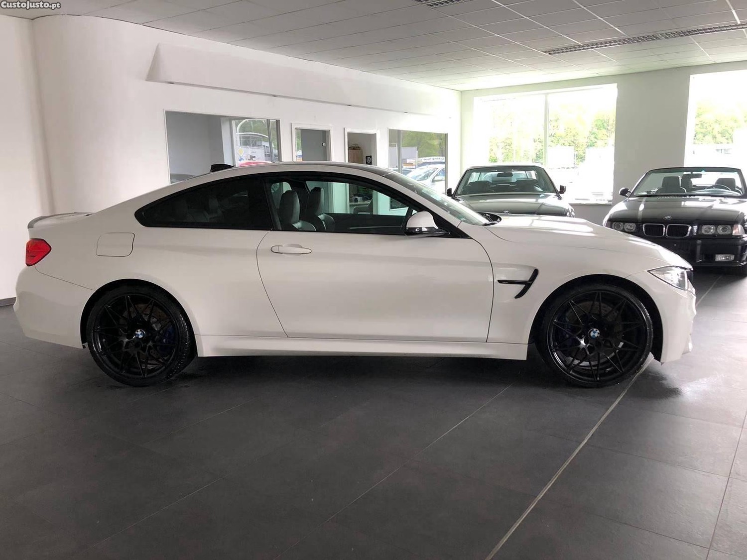 BMW M4 Competition - 16 foto 4