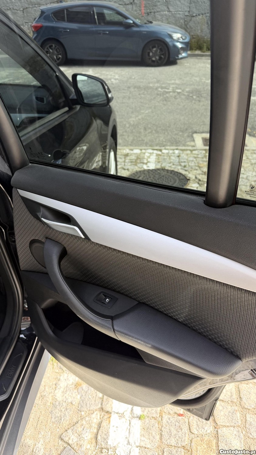 BMW X1 SDrive16d - 19 — photo 5