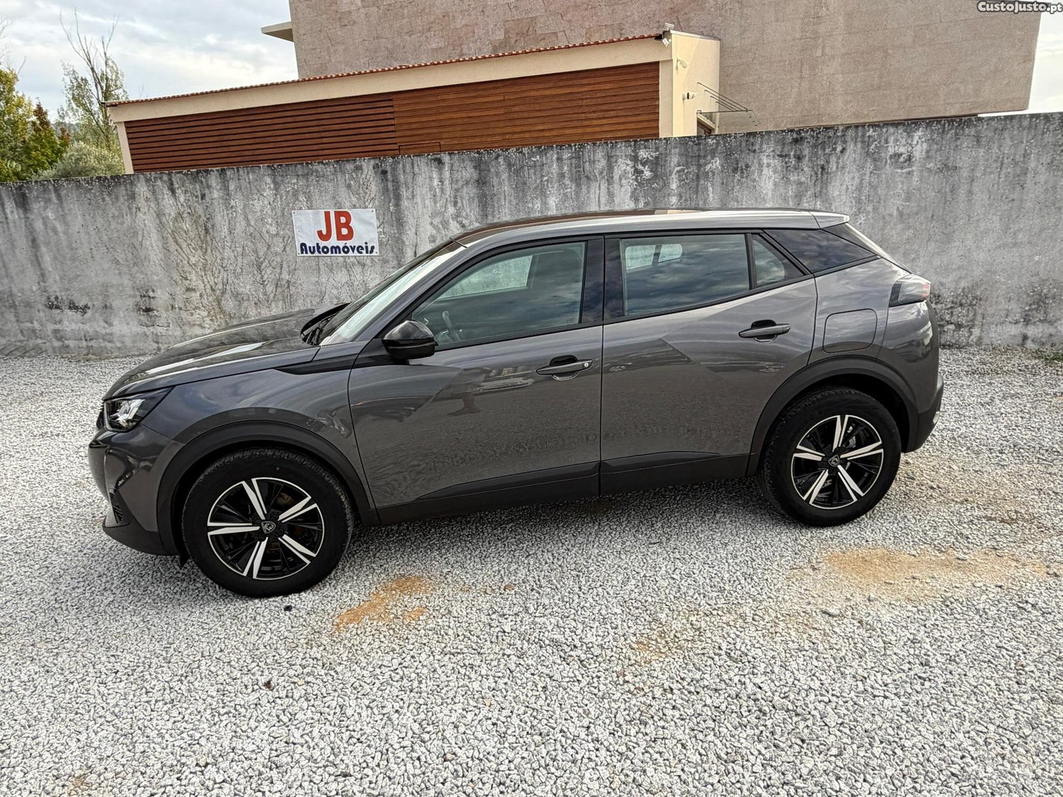 Peugeot 2008 TURBO 100 Style — photo 5