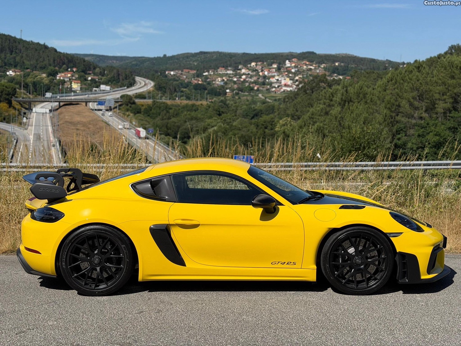 Porsche Cayman 718 GT4 RS — fotografia 28