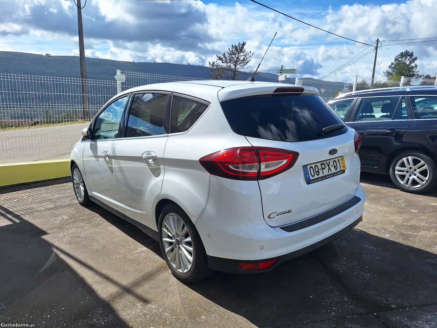 Ford C-Max 1.5 TDCI Titanium — fotografia 6