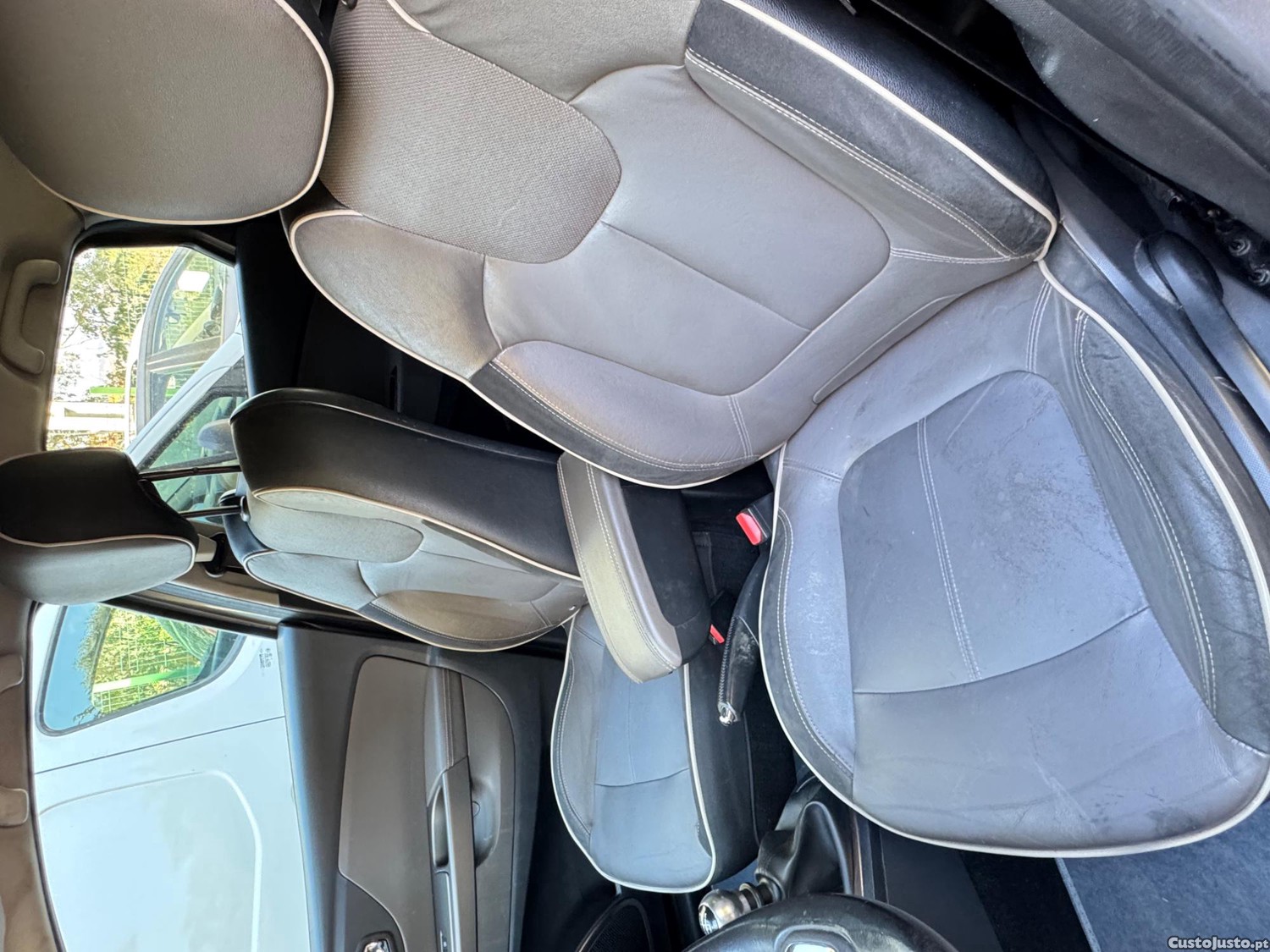 Renault Captur — fotografia 8