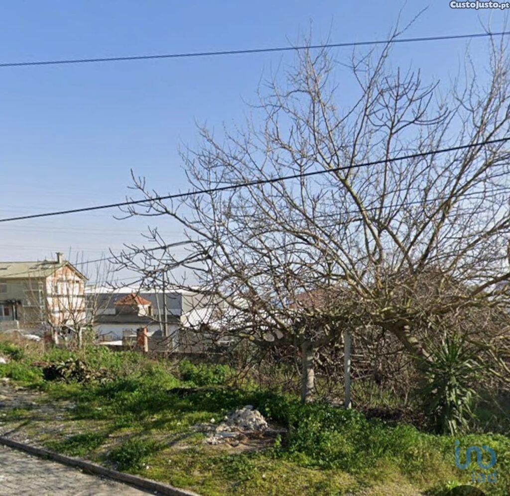 Terreno em Santa Iria de Azoia, São João da Talha e Bobadela de 292,00 m²