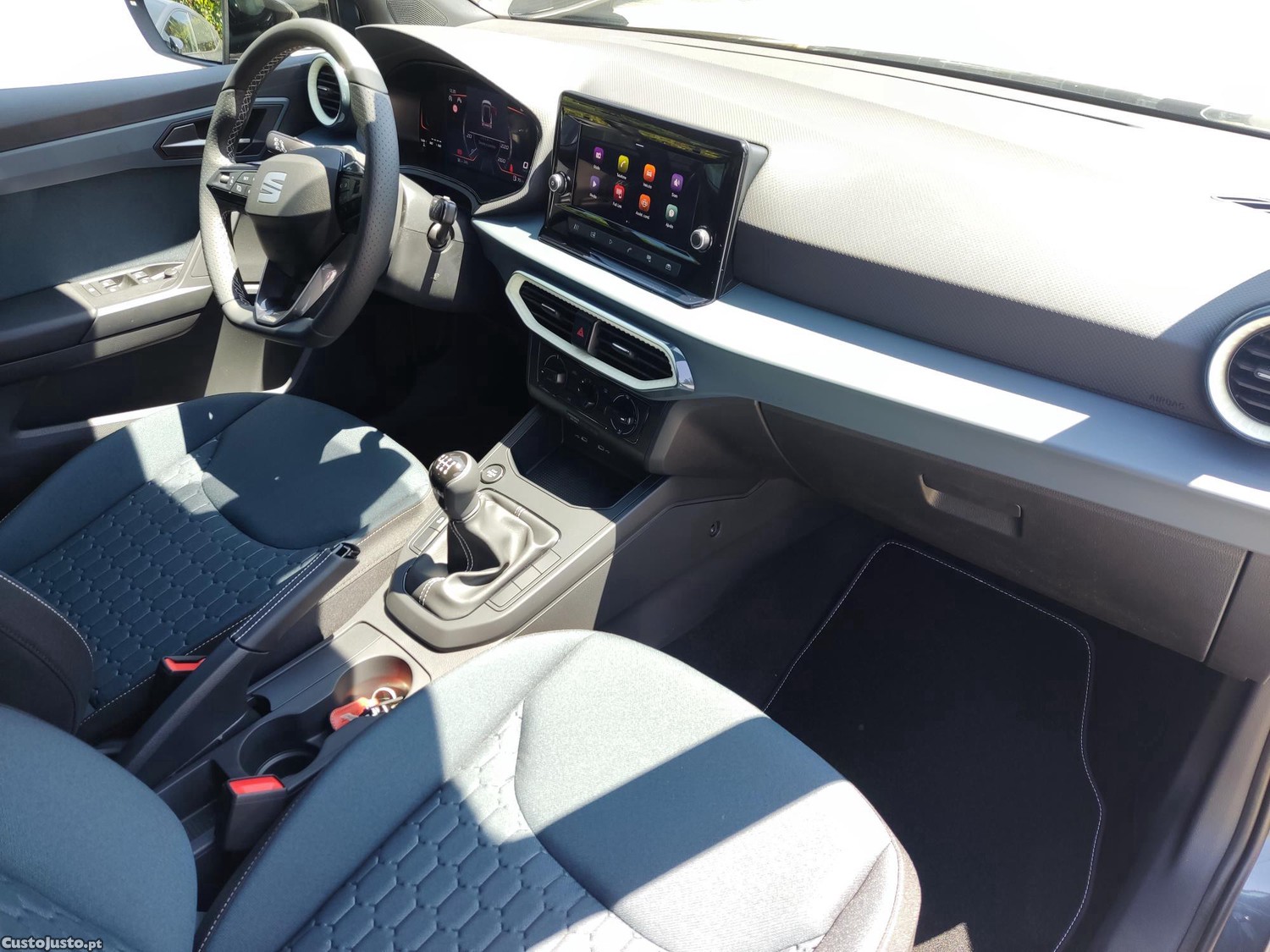SEAT Arona Style 115 CV - 06/2026 - Apenas 21750 euros — fotografia 5
