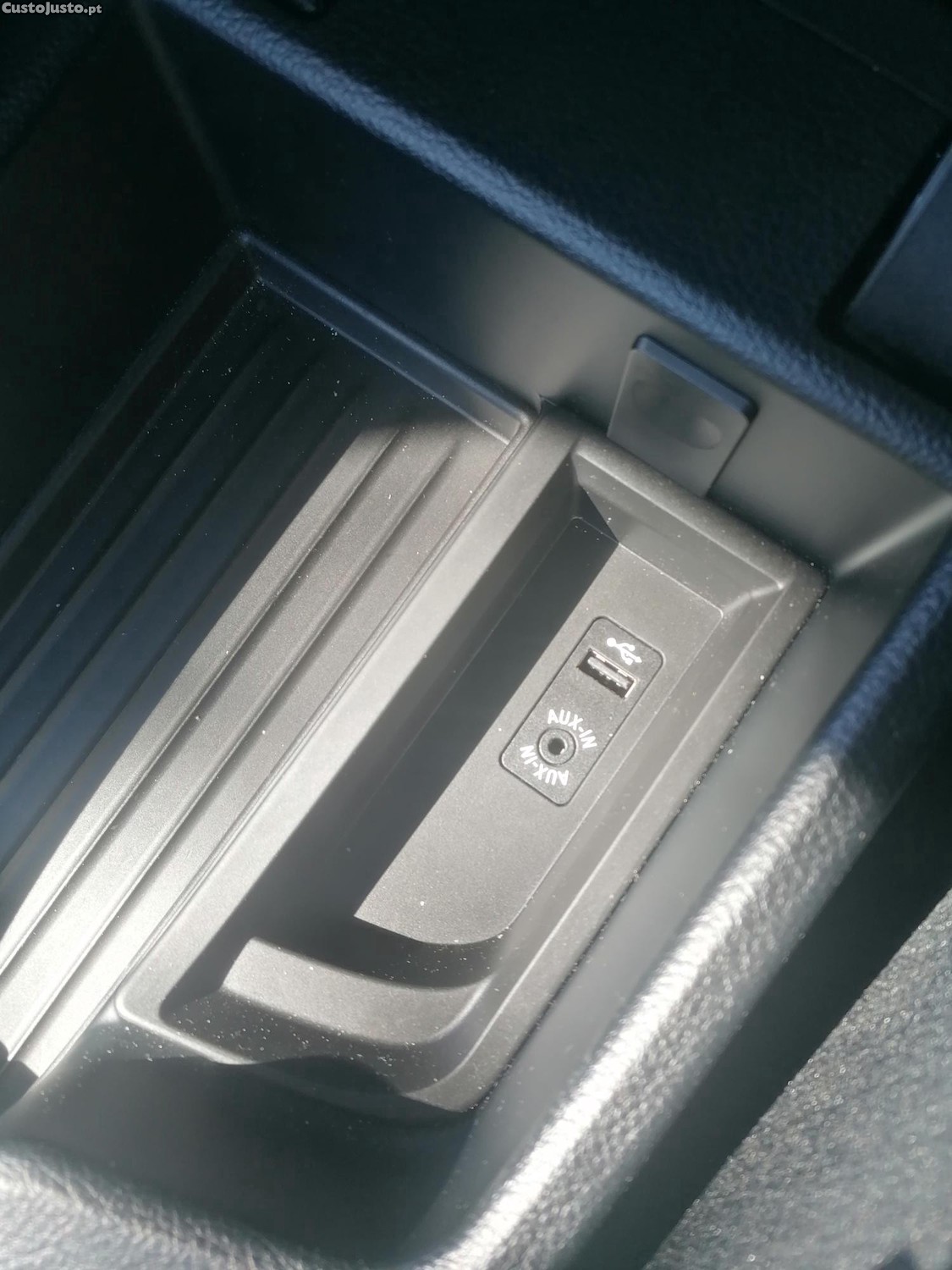BMW 318 Line Sport — fotografia 6