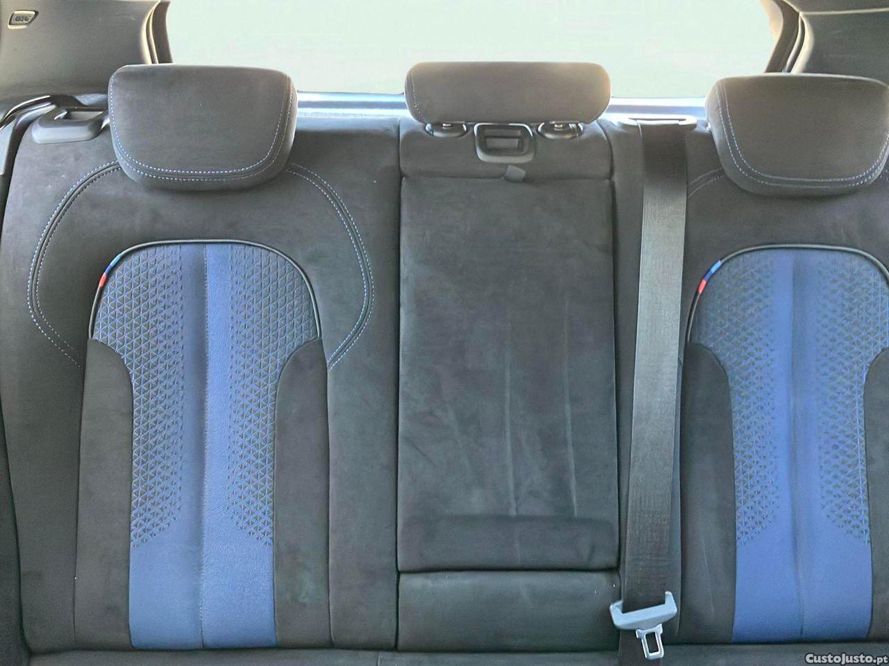 BMW 118 i Pack Desportivo M Auto — fotografia 5
