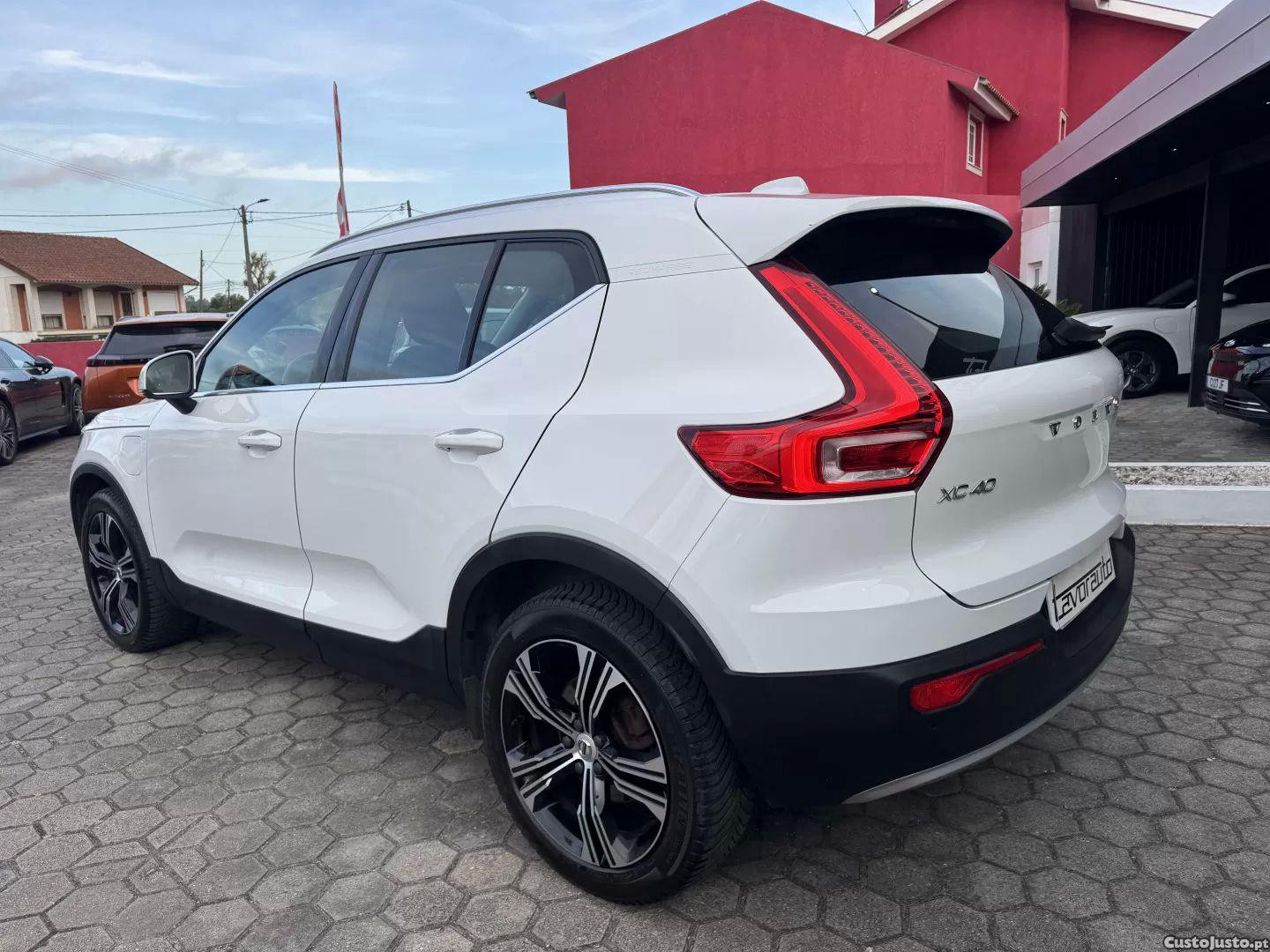 Volvo XC 40 1.5 t4 phev core — fotografia 26