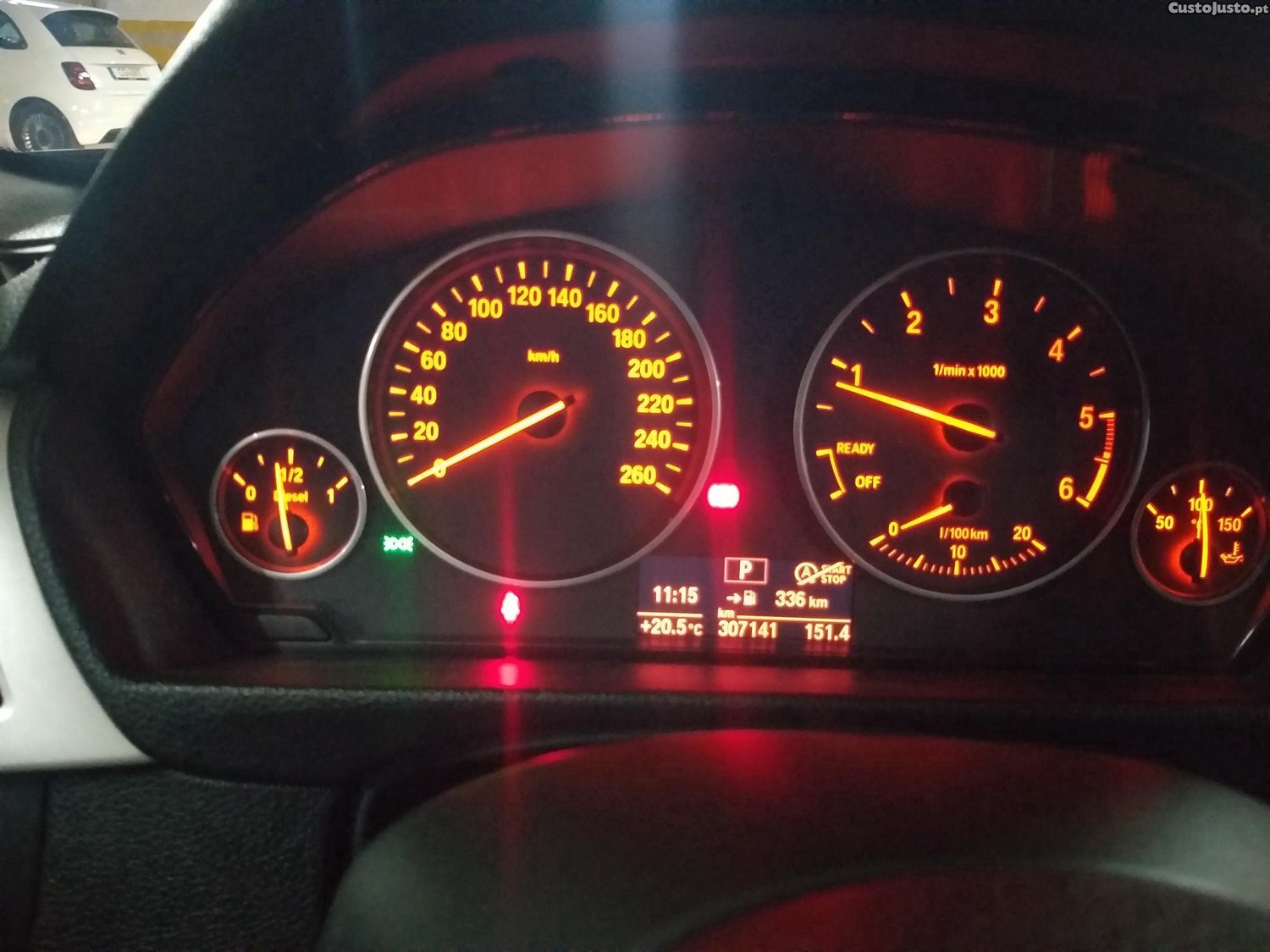 BMW 318 Touring - 14 foto 5