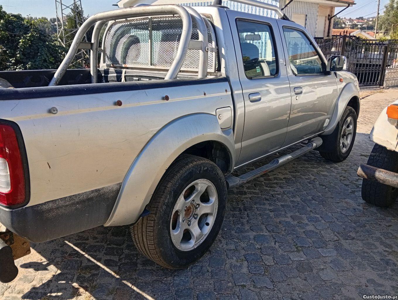 Nissan Navara pickap 4x4 — photo 3