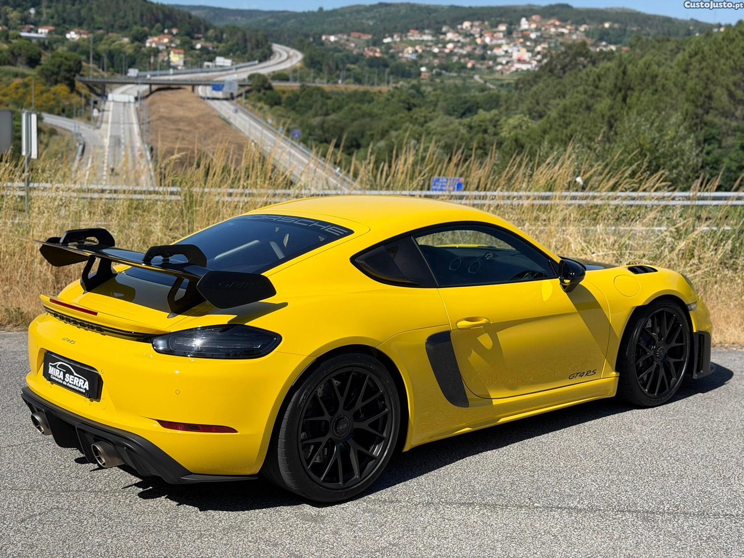Porsche Cayman 718 GT4 RS — fotografia 27