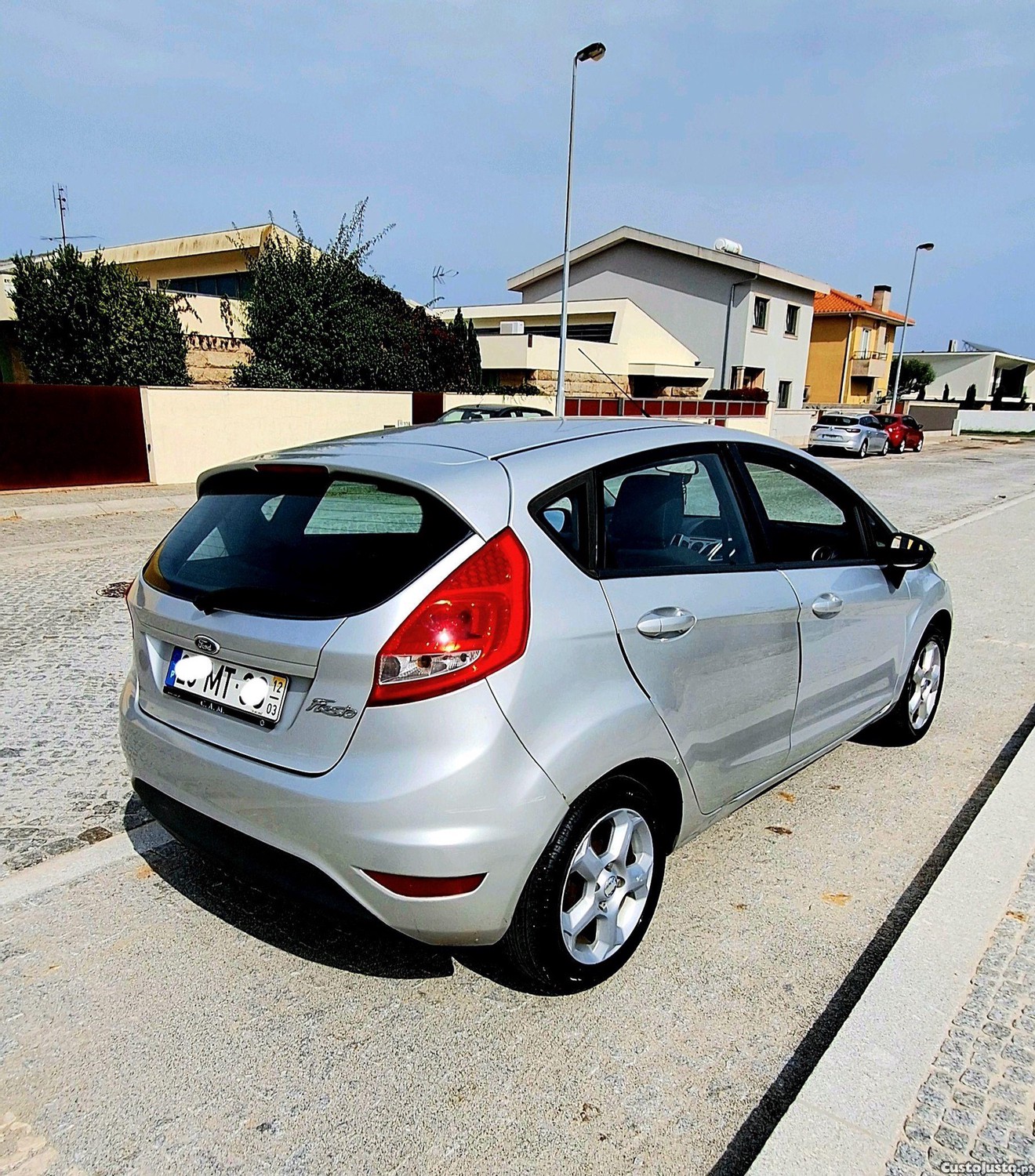 Ford Fiesta 1.2 com AC financiamento 120 mês - 12 — photo 2