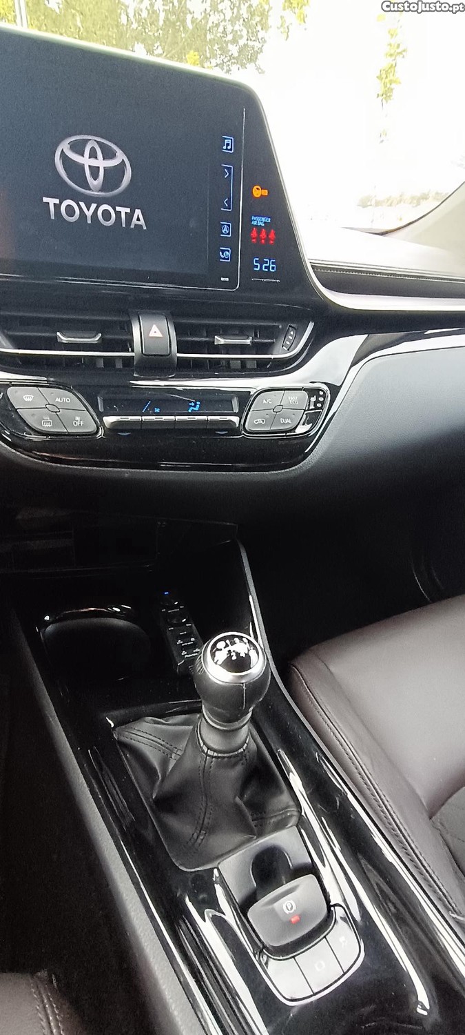 Toyota C-HR 1.2T Executive - 17 — photo 5