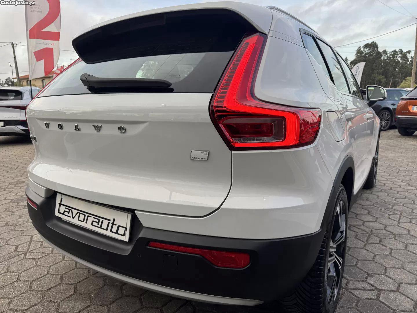 Volvo XC 40 1.5 t4 phev core — fotografia 7