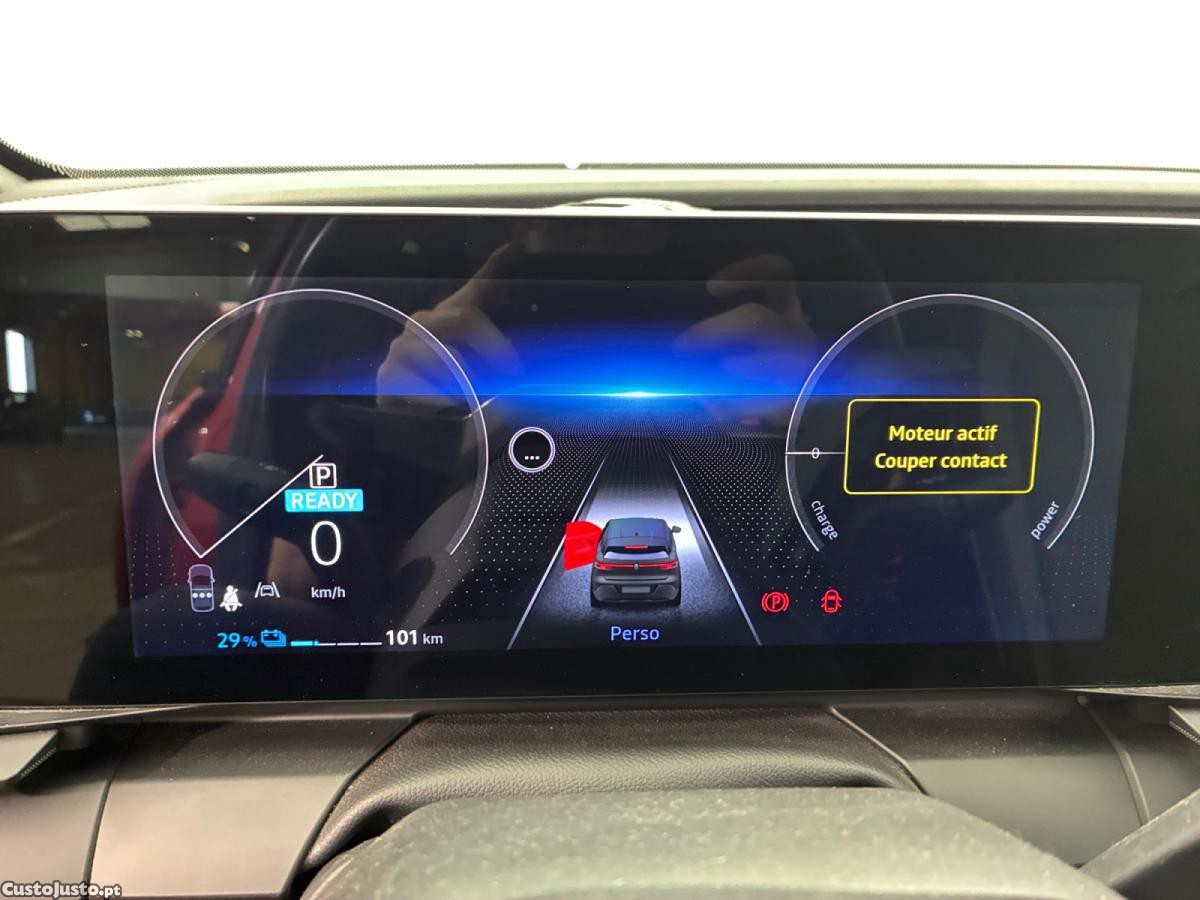 Renault Mégane E-Tech Super Charge Techno — fotografia 6