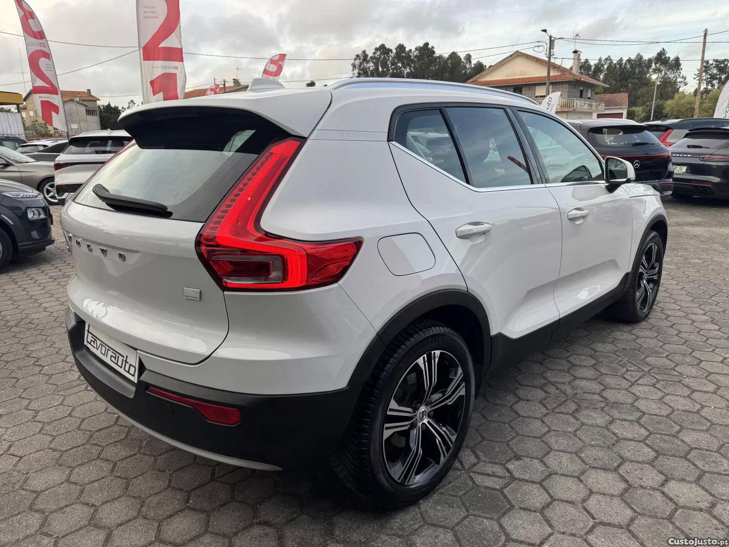 Volvo XC 40 1.5 t4 phev core — fotografia 25