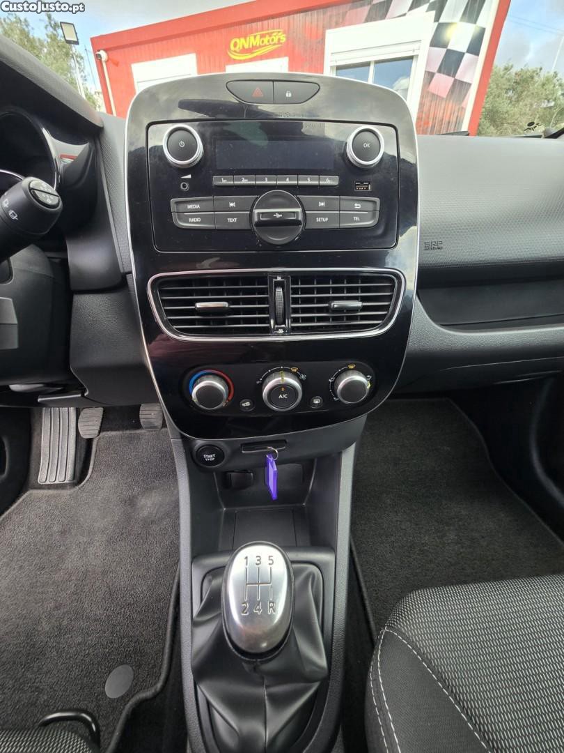 Renault Clio 1.5 dCi Zen — fotografia 4