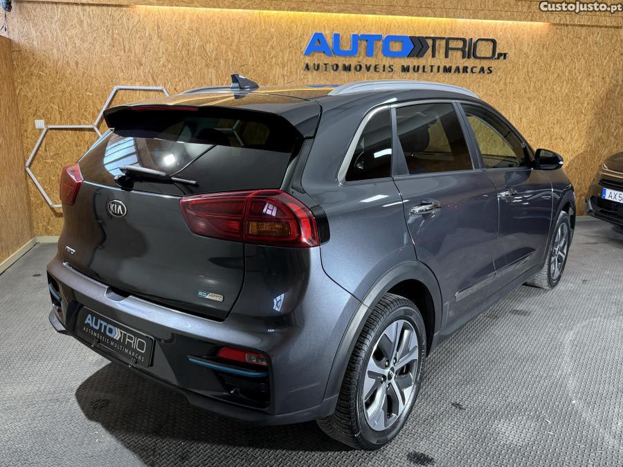 Kia e-Niro 64kWh — fotografia 19