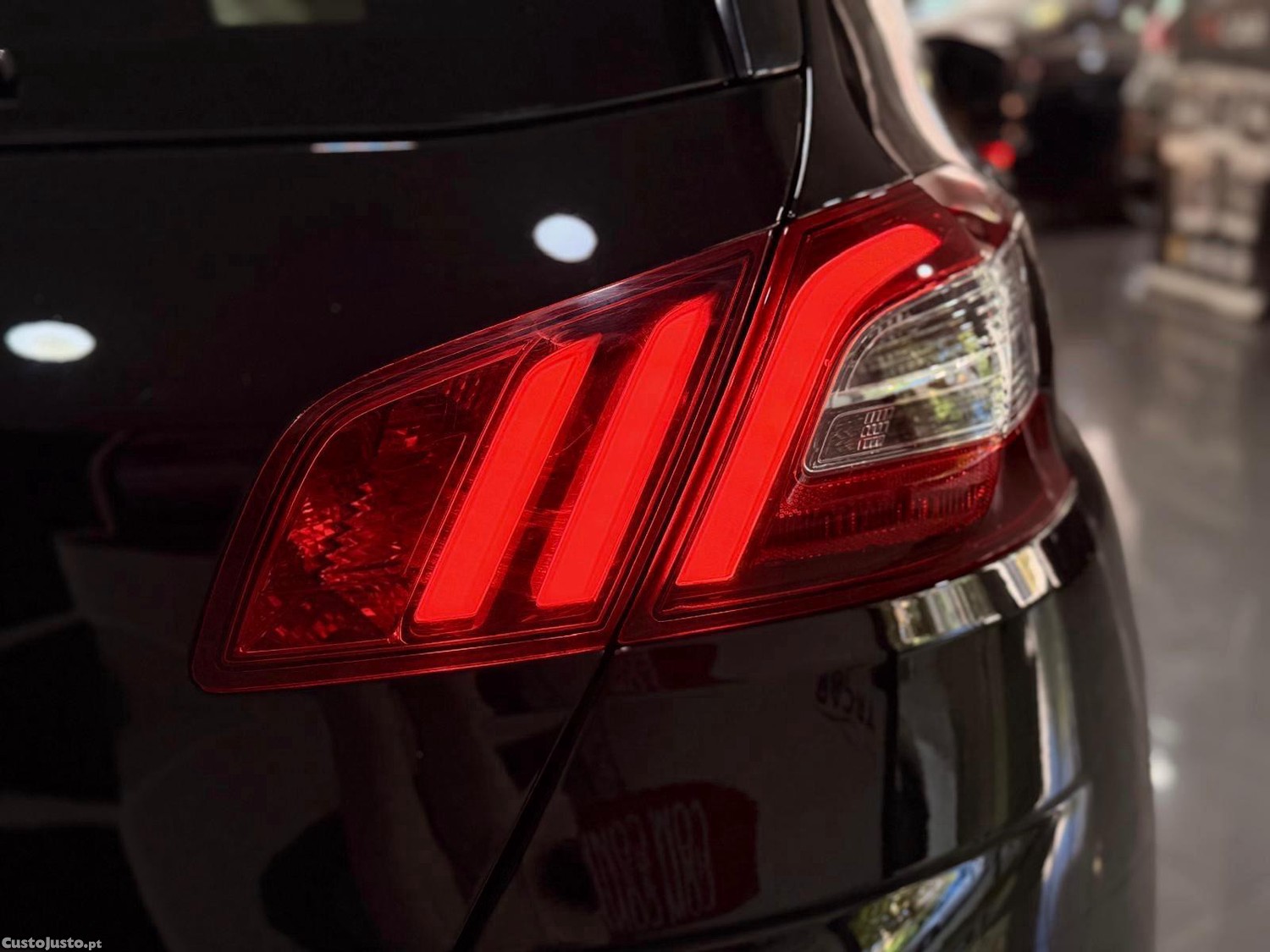Peugeot 308 PureTech 110 Stop & Start Active Pack — photo 3