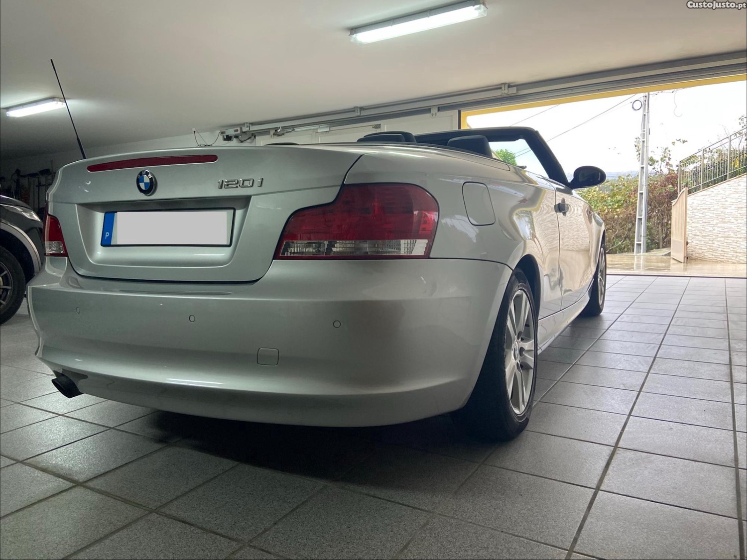 BMW 120 E88 - 13 — photo 5