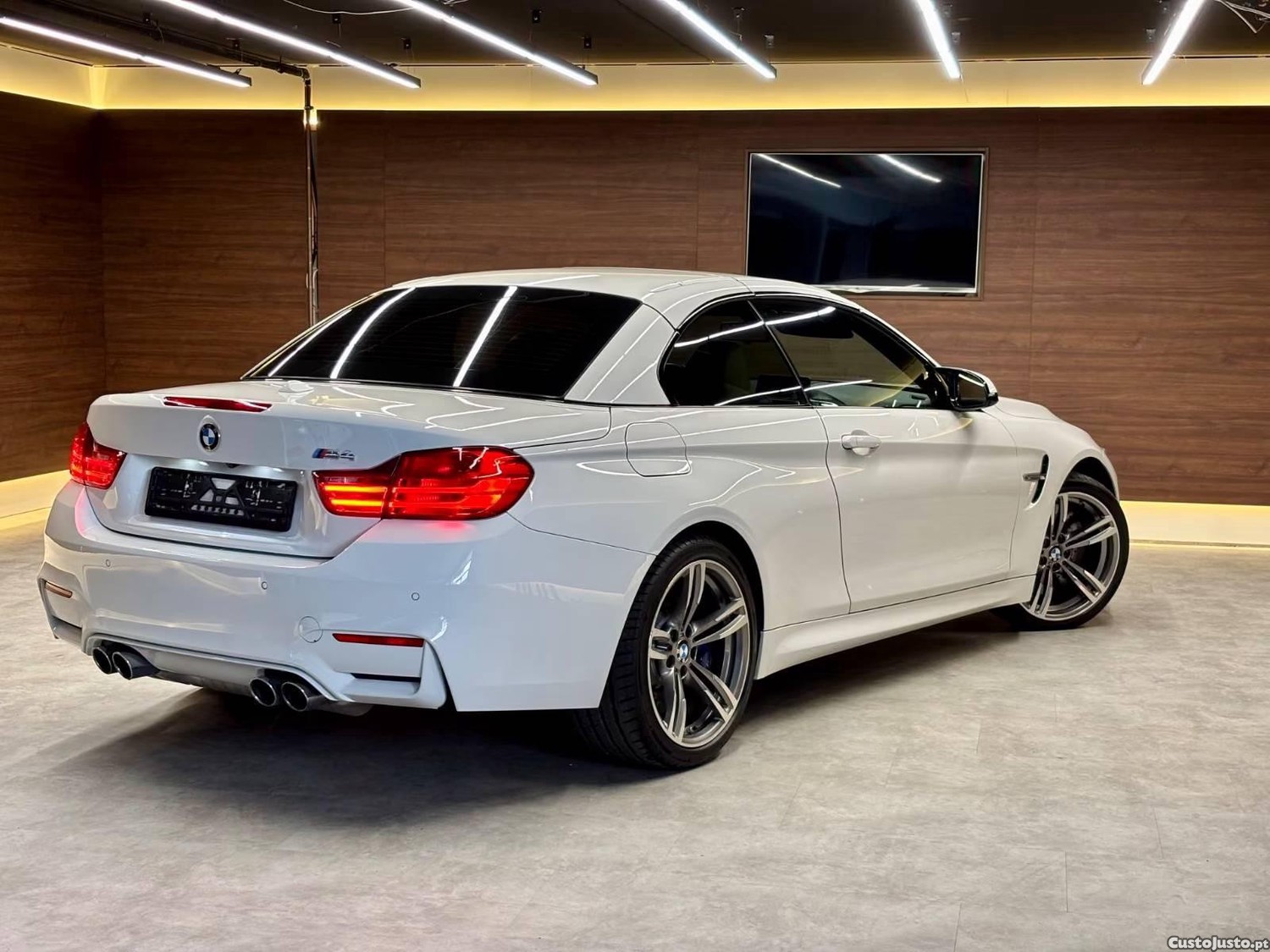 BMW M4 Auto - 16 — photo 5