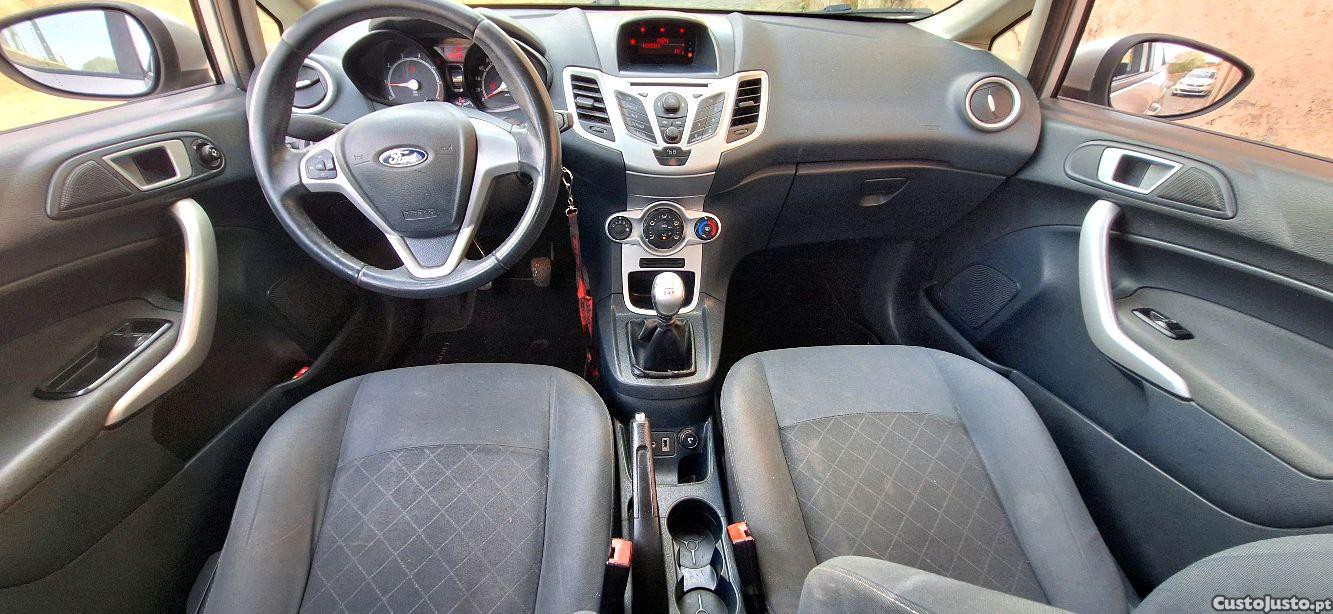 Ford Fiesta 1.2 com AC financiamento 120 mês - 12 — photo 5