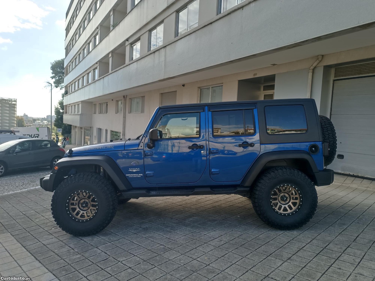 Jeep Wrangler 2.8 CRD SAHARA caixa manual - 10 foto 4