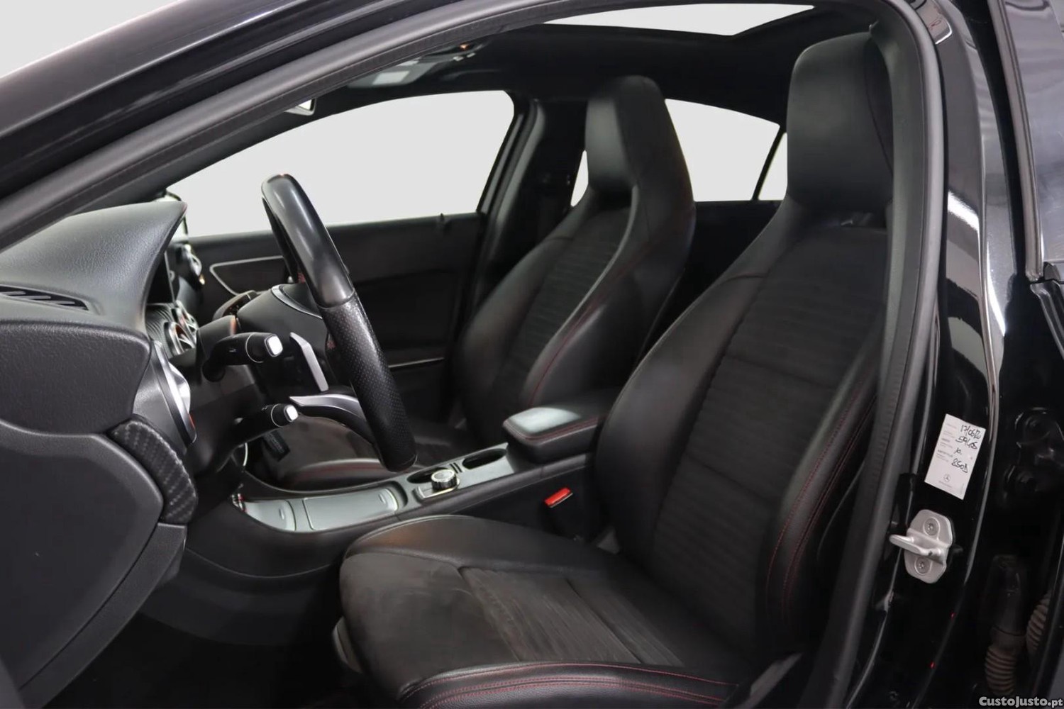 Mercedes-Benz A 180 d AMG Line Aut. — fotografia 5