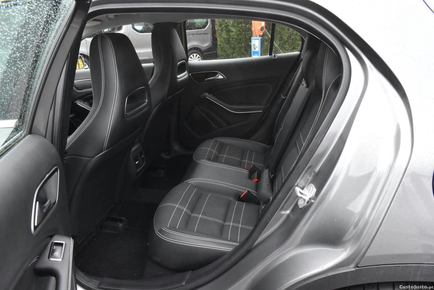 Mercedes-Benz GLA 180 Automático urban - 16 — photo 4