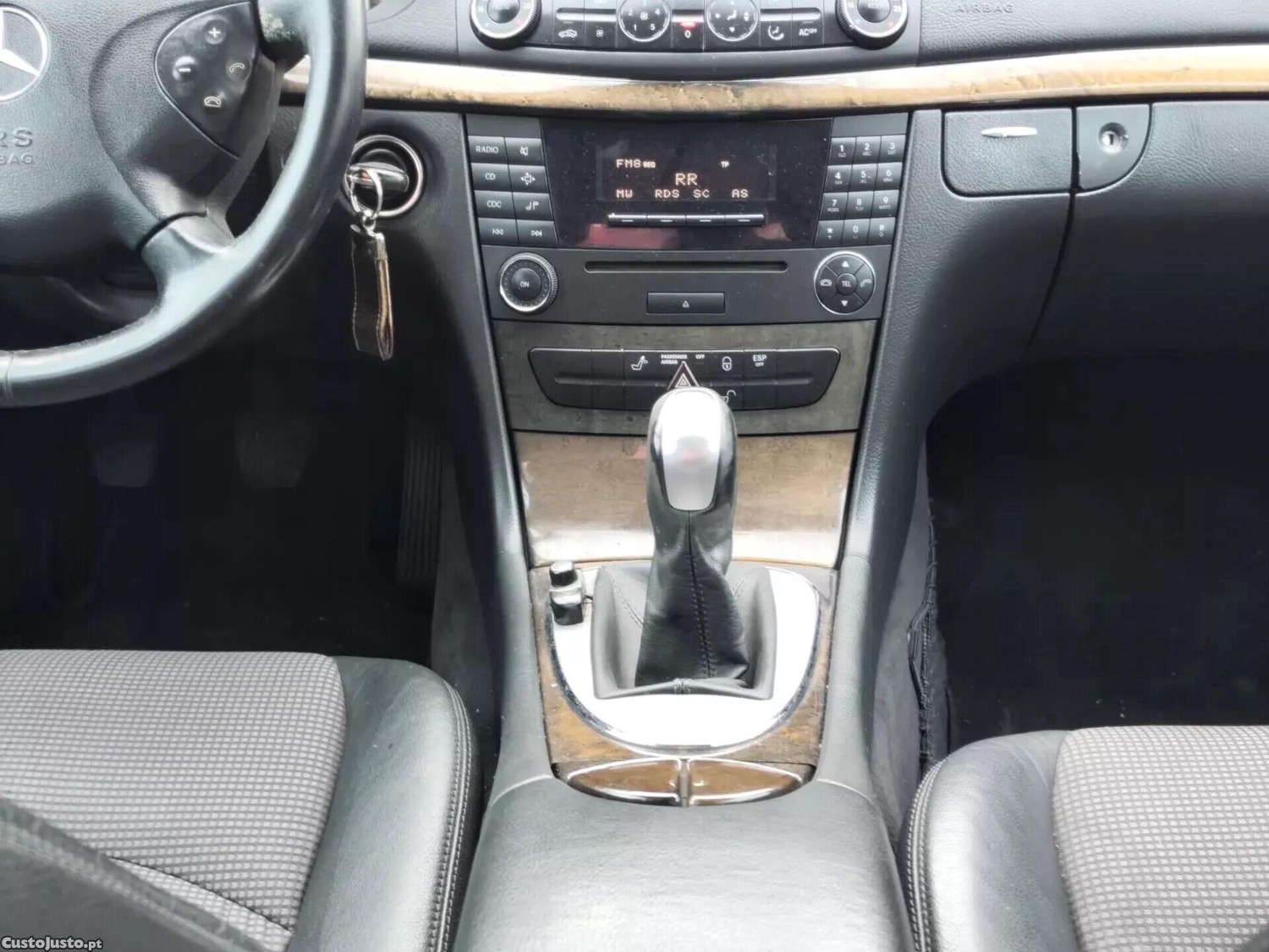 Mercedes-Benz E 220 CDi Avantgard — fotografia 5
